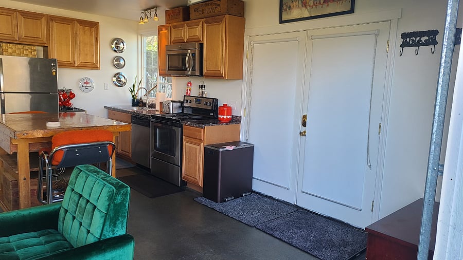 Furnished Finder property 408889_1 photo 25