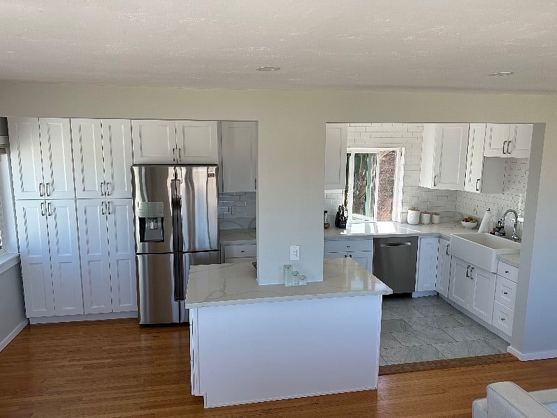 Freshly remodeled kitchen.