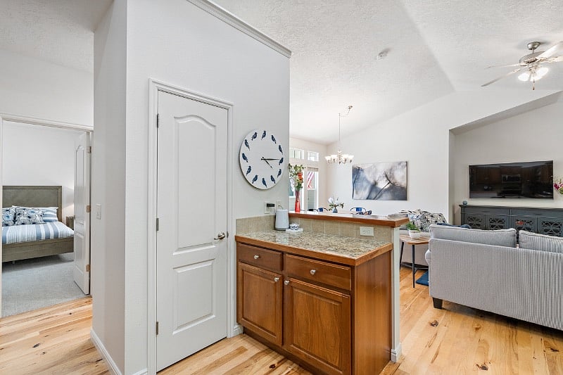 Furnished Finder property 408919_1 photo 7