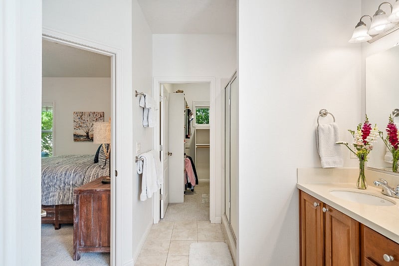 Furnished Finder property 408919_1 photo 11