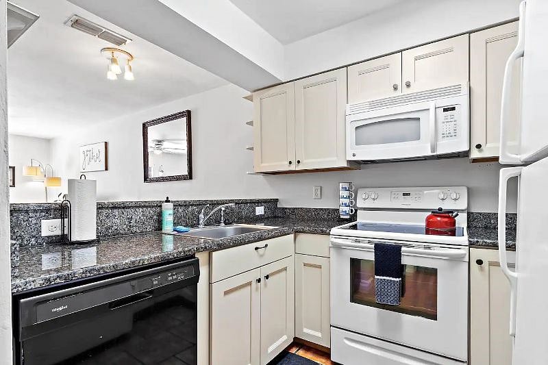 Furnished Finder property 408947_1 photo 3