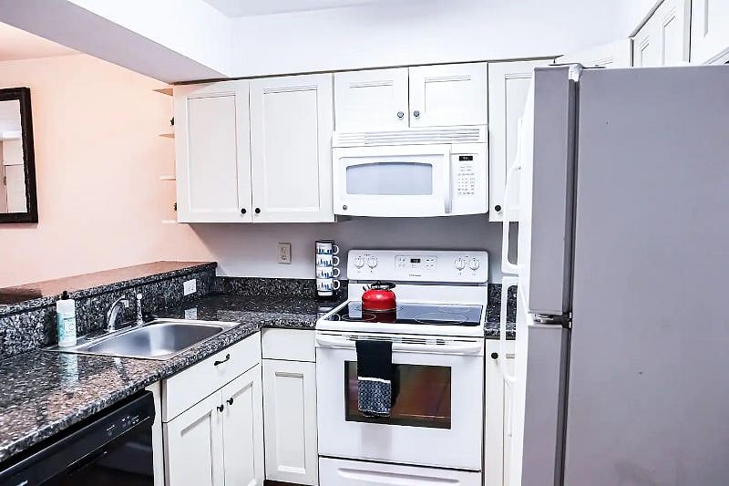 Furnished Finder property 408947_1 photo 20
