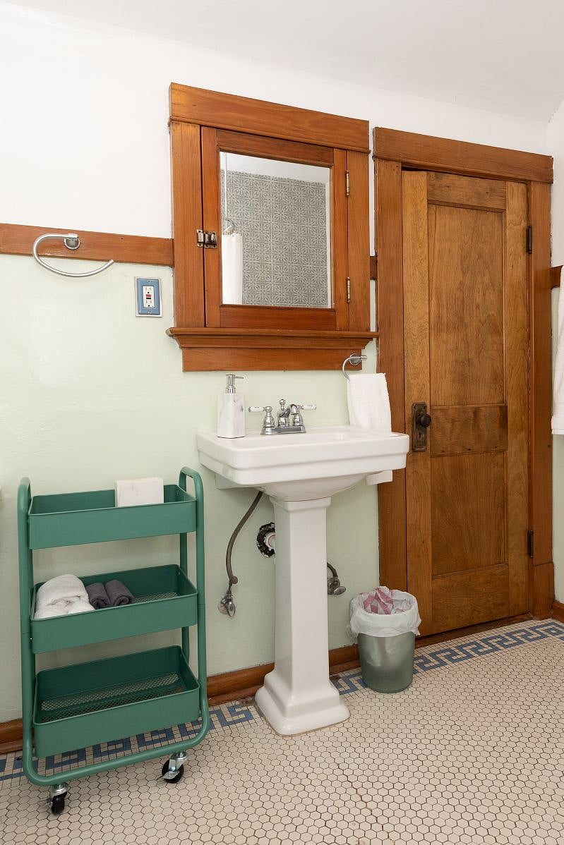 Furnished Finder property 408983_1 photo 21
