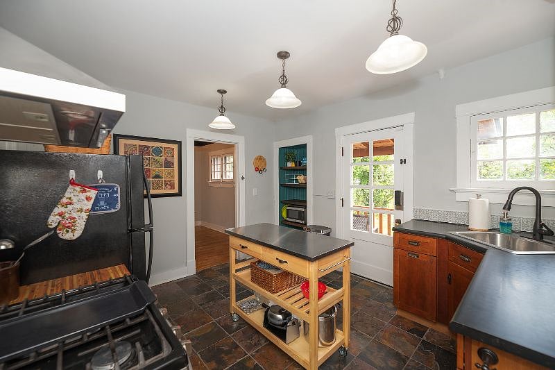 Furnished Finder property 408983_1 photo 10