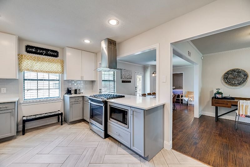 Furnished Finder property 409000_1 photo 19