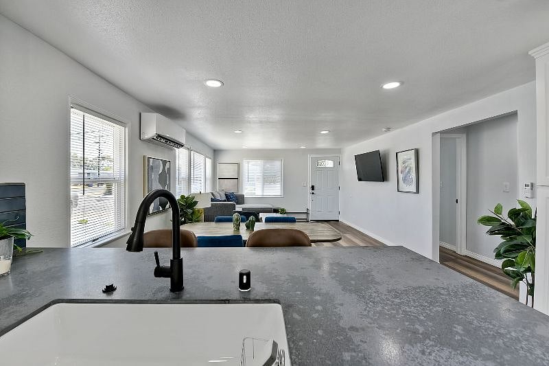 Furnished Finder property 409040_1 photo 10
