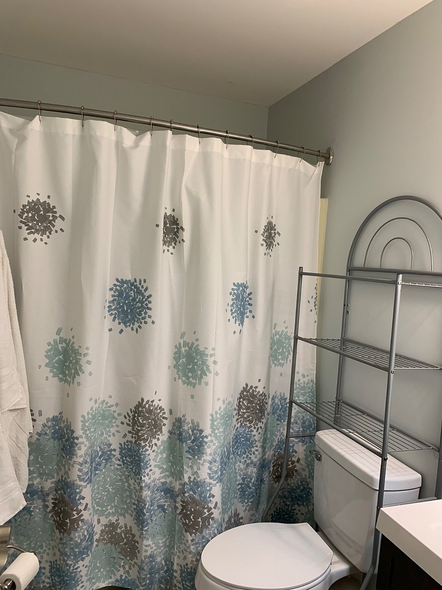 Very clean bathrooms main bathroom