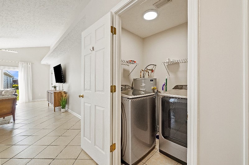 Furnished Finder property 409237_1 photo 12