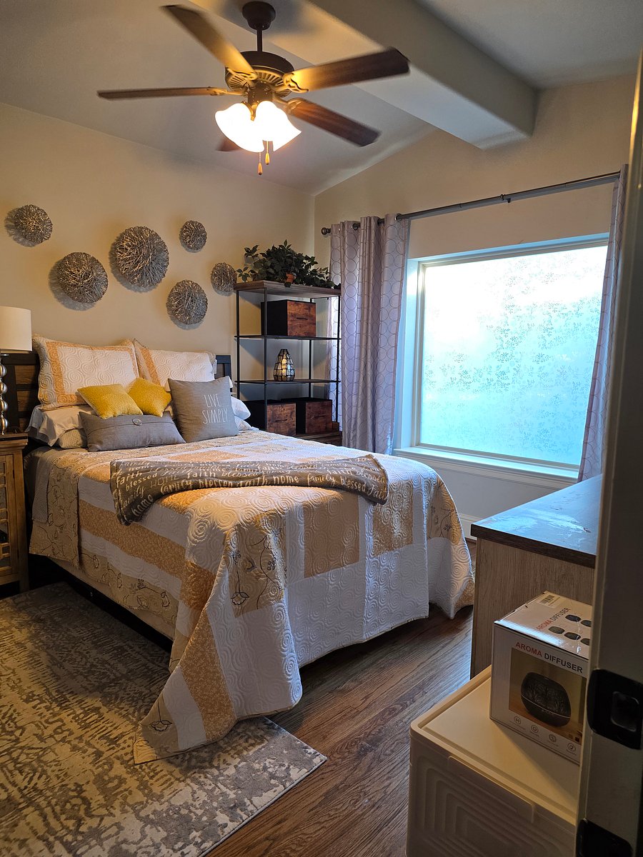 Furnished Finder property 409281_1 photo 3