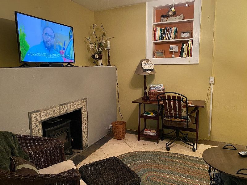 Furnished Finder property 409285_1 photo 7