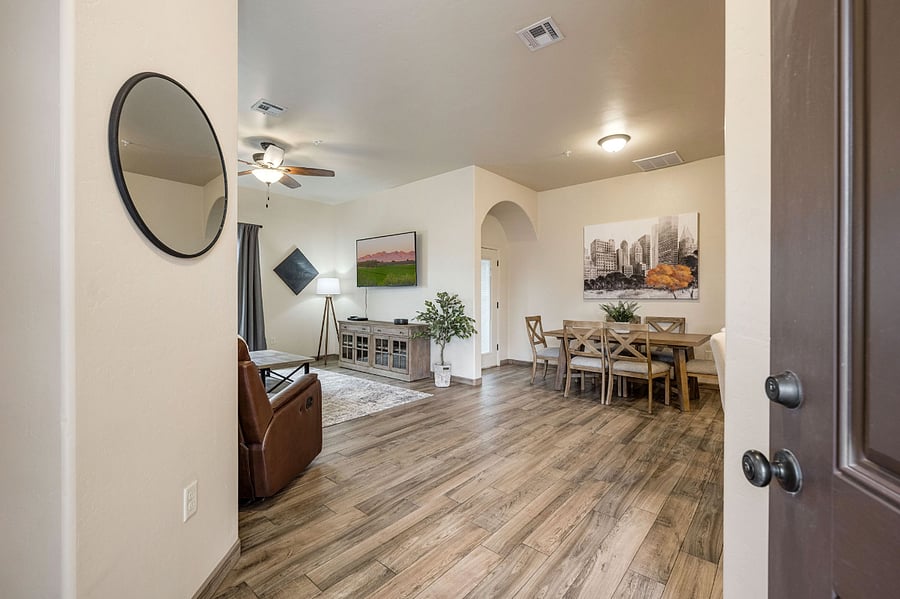 Furnished Finder property 409286_1 photo 1