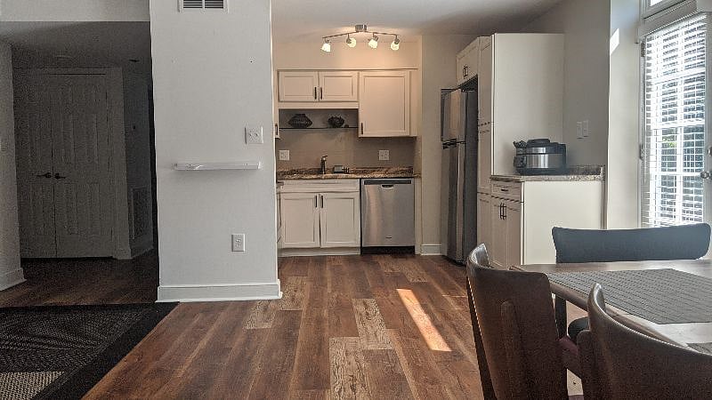 Furnished Finder property 409294_1 photo 6