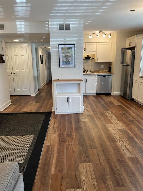 Furnished Finder property 409294_1 photo 16