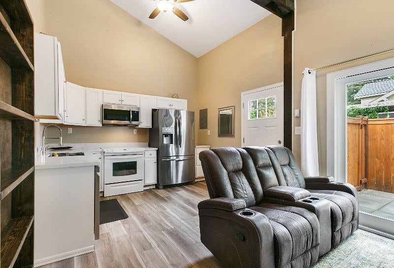 Furnished Finder property 409334_1 photo 3