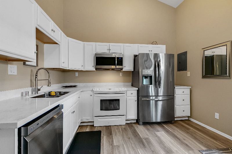 Furnished Finder property 409334_1 photo 4