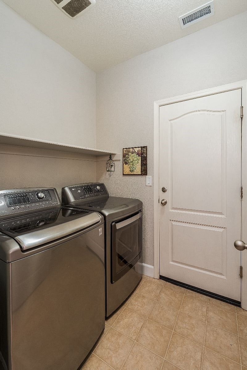 Furnished Finder property 409344_1 photo 19