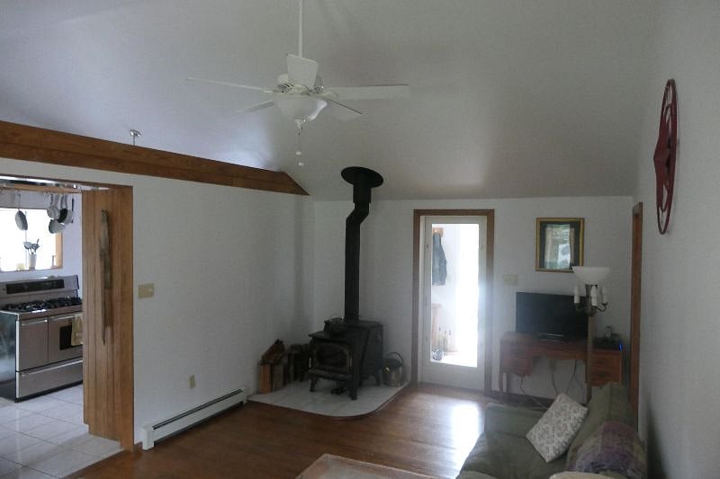 Furnished Finder property 409380_1 photo 8
