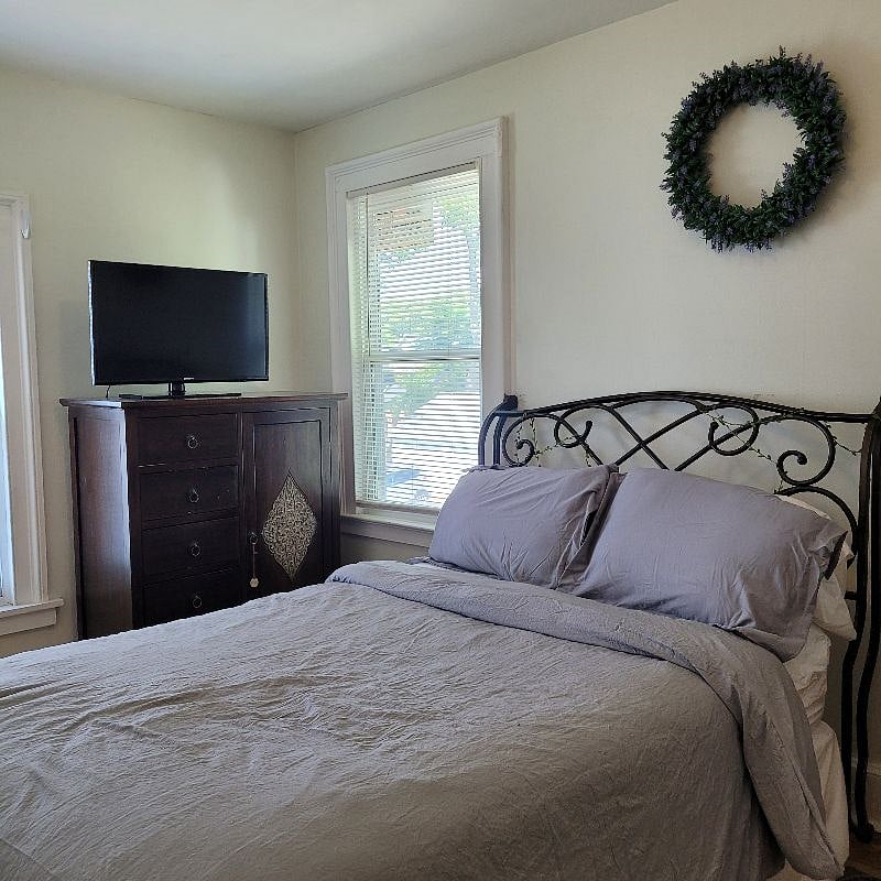 Furnished Finder property 409405_1 photo 16