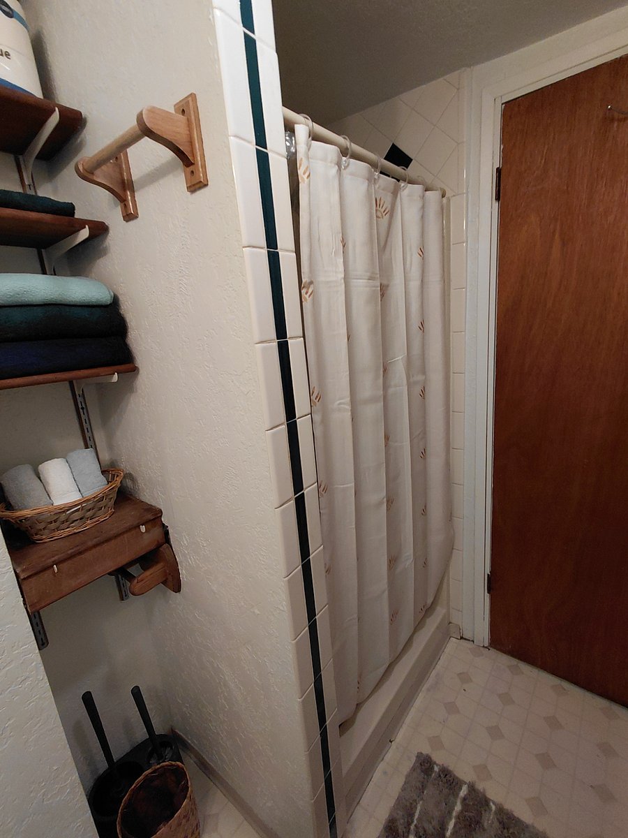 Furnished Finder property 409409_1 photo 17