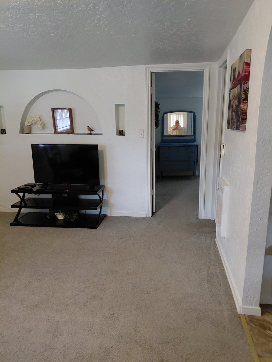 Furnished Finder property 409409_1 photo 8