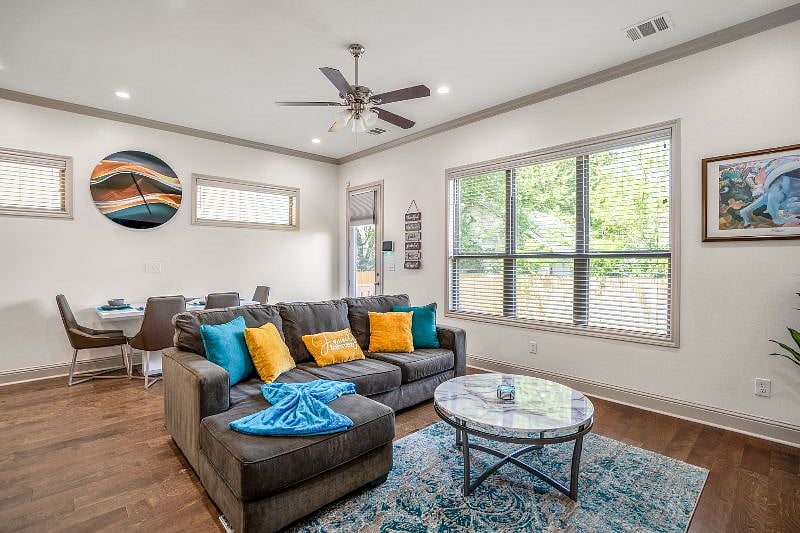 Furnished Finder property 409459_1 photo 3