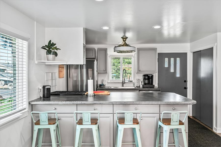 Furnished Finder property 409477_1 photo 1