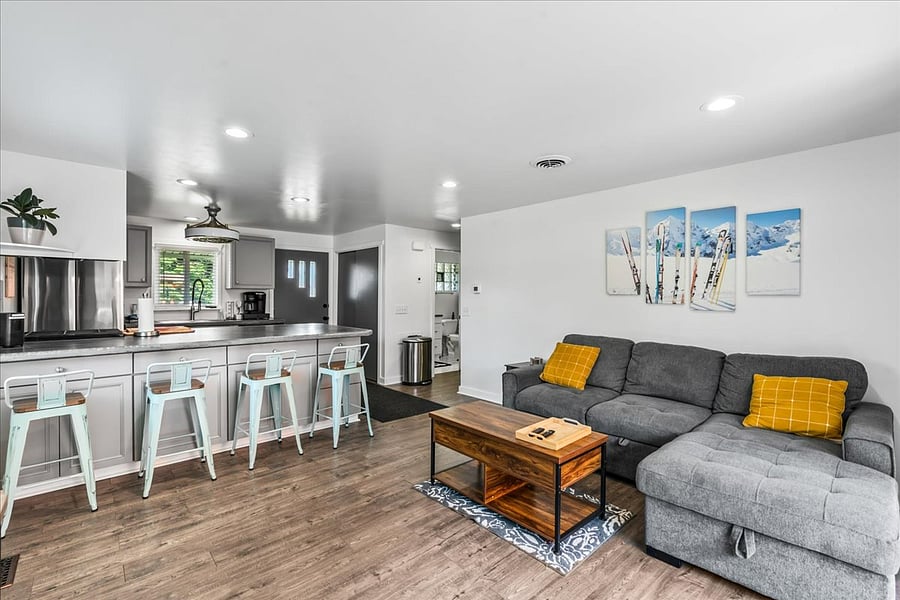 Furnished Finder property 409477_1 photo 4