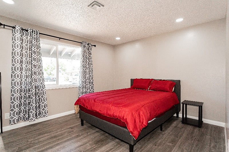 Furnished Finder property 409479_1 photo 18