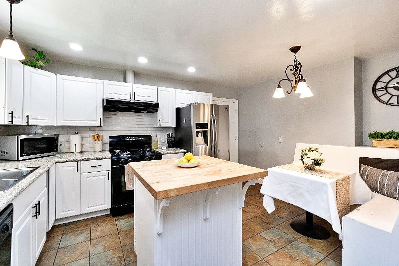 Furnished Finder property 409492_1 photo 11
