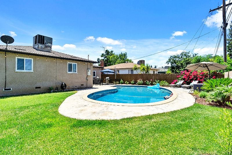 Furnished Finder property 409492_1 photo 22