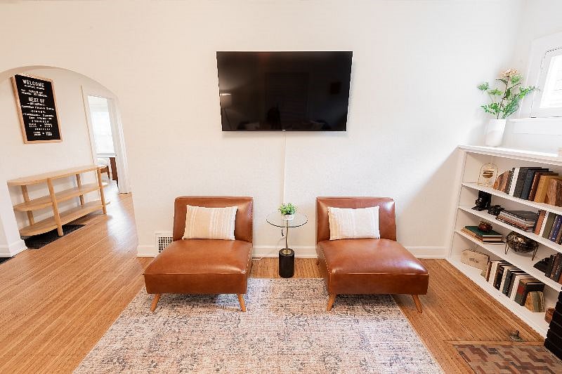 Furnished Finder property 409511_1 photo 3