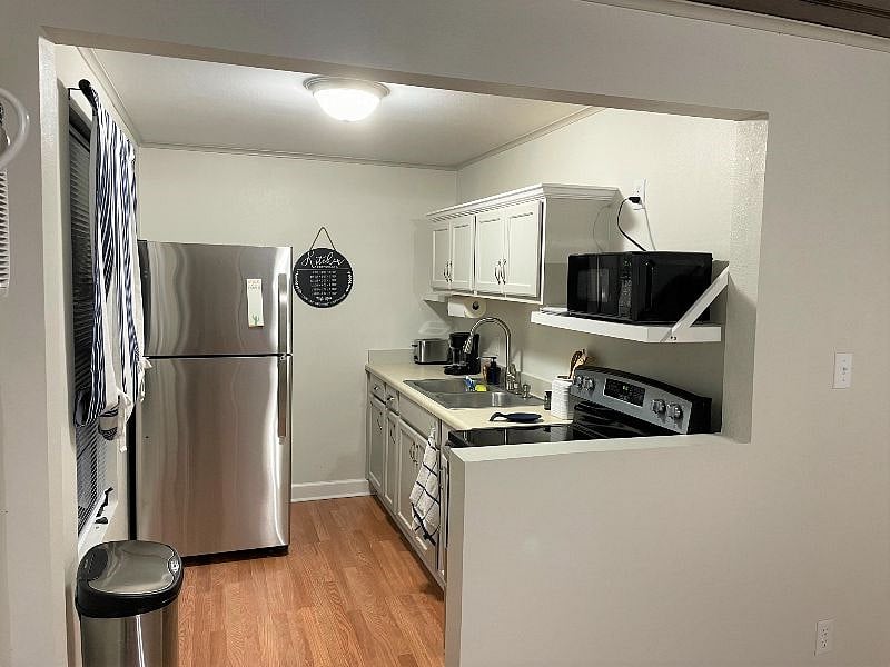 Furnished Finder property 409562_1 photo 2