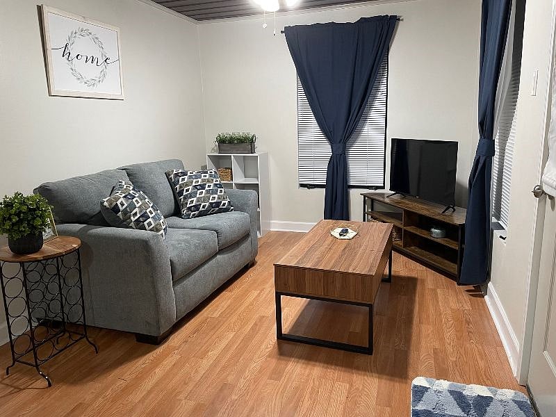 Furnished Finder property 409562_1 photo 1