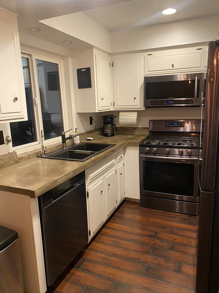 Furnished Finder property 409601_1 photo 13