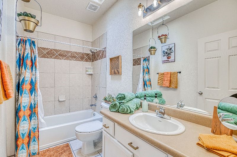 Furnished Finder property 409611_1 photo 12
