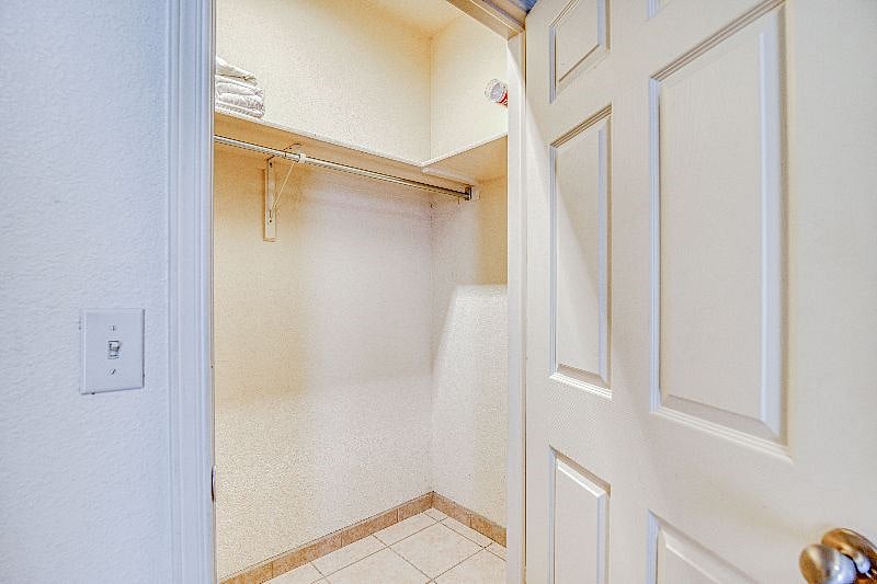 Furnished Finder property 409611_1 photo 23