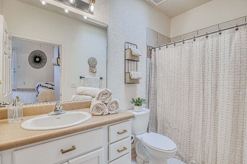 Furnished Finder property 409611_1 photo 24