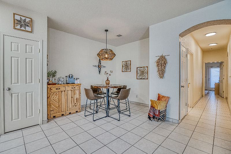 Furnished Finder property 409611_1 photo 29