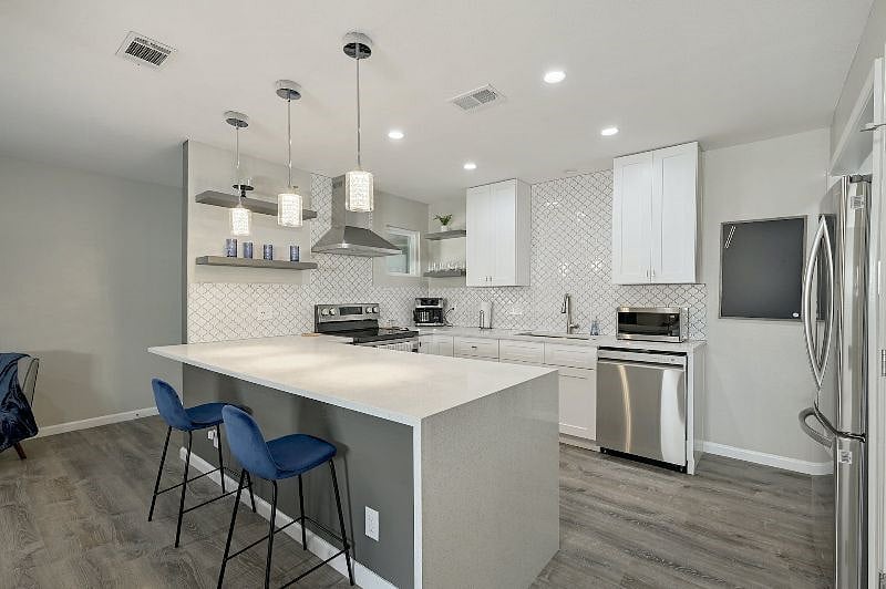 Furnished Finder property 409780_1 photo 6