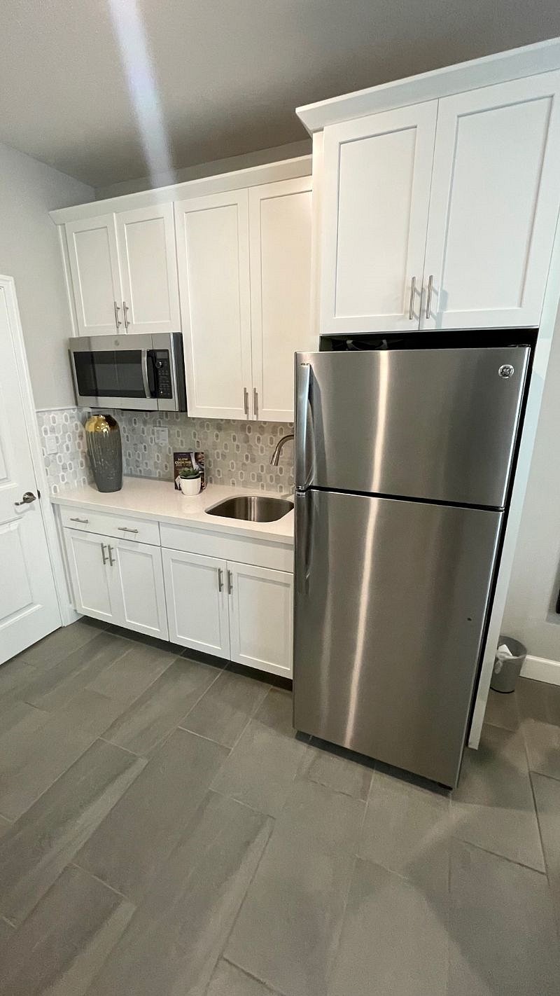 Furnished Finder property 409819_1 photo 4