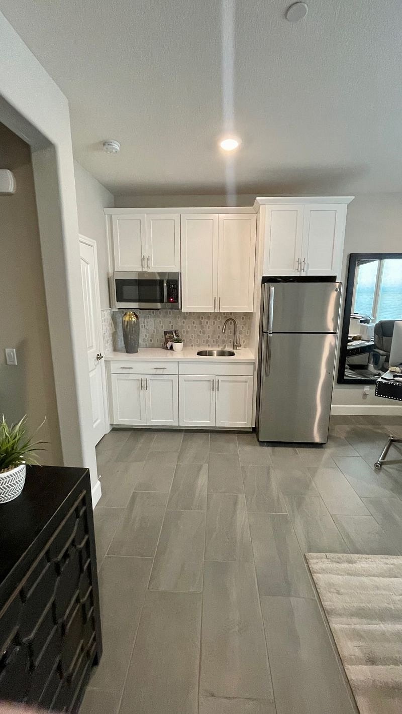 Furnished Finder property 409819_1 photo 6