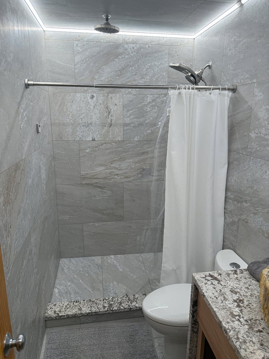 Furnished Finder property 409825_1 photo 21