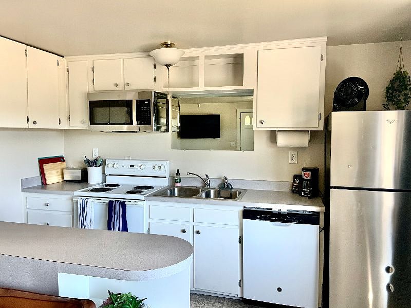 Furnished Finder property 409828_1 photo 3