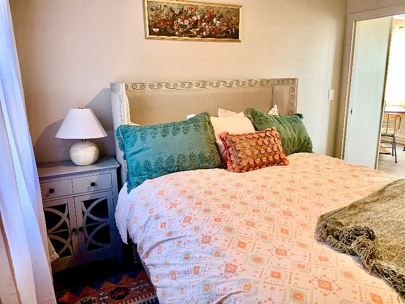 Queen Bed
