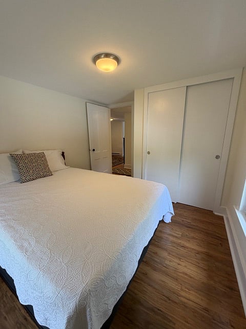 Furnished Finder property 409845_1 photo 17