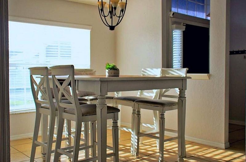 Furnished Finder property 409852_1 photo 7