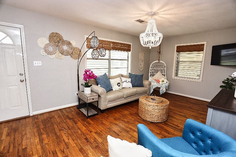 Furnished Finder property 409857_1 photo 3