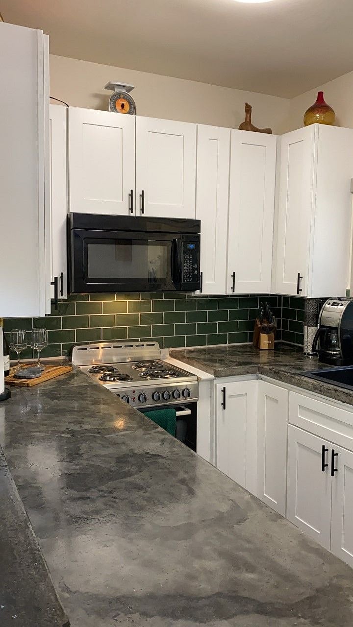 Furnished Finder property 409886_1 photo 10