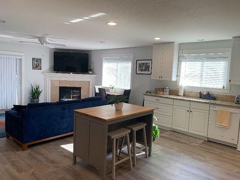 Furnished Finder property 409887_1 photo 1