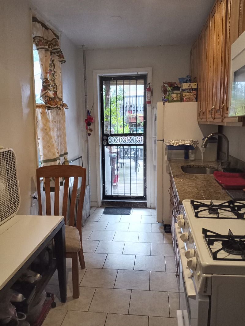 Furnished Finder property 409897_1 photo 10